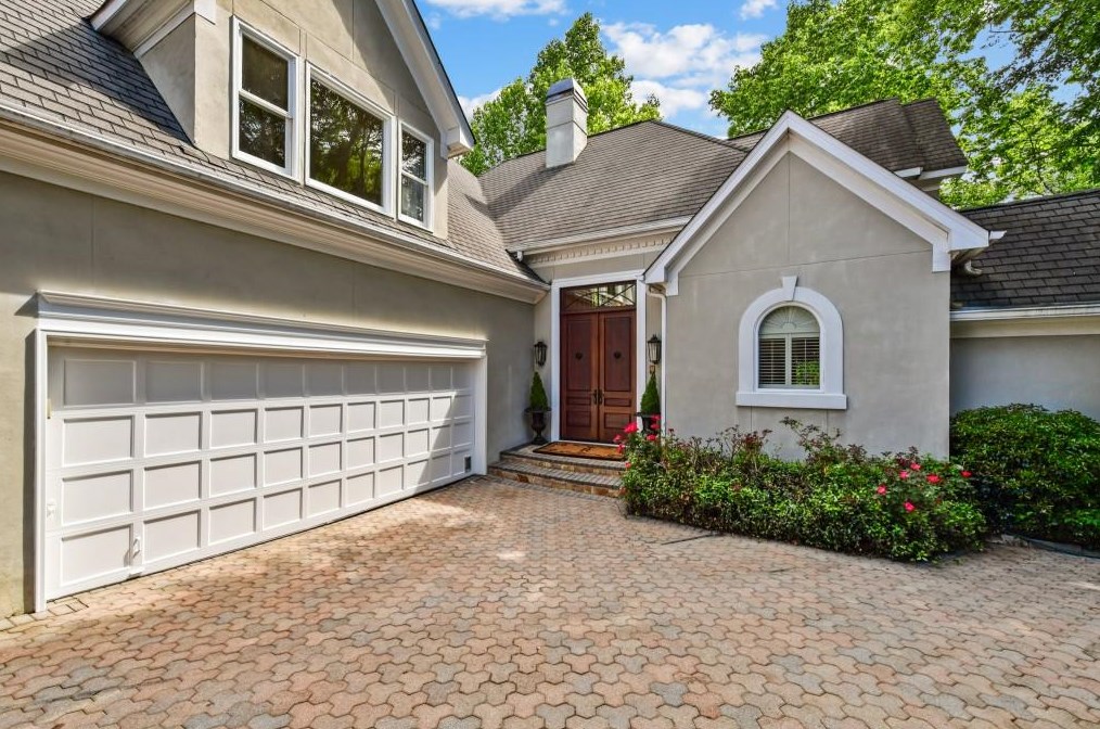 4216 Wieuca Overlook, Atlanta GA  30342-3447 exterior