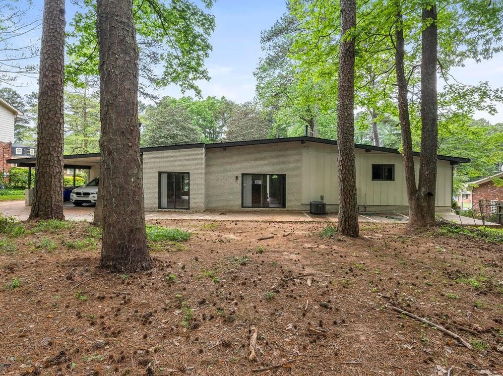 2950 Tejas Trl, Atlanta GA  30331-2814 exterior