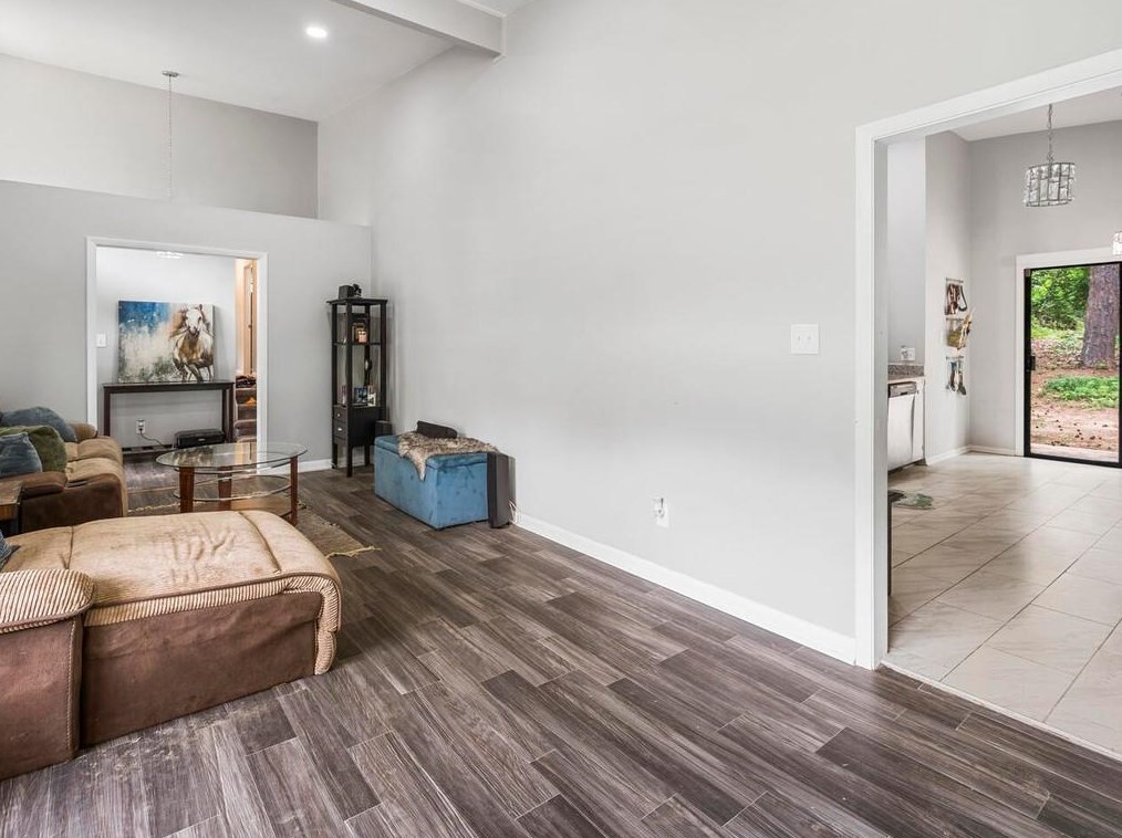 2950 Tejas Trl, Atlanta GA  30331-2814 exterior