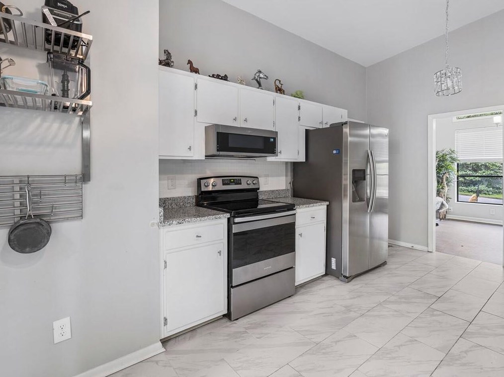 2950 Tejas Trl, Atlanta GA  30331-2814 exterior