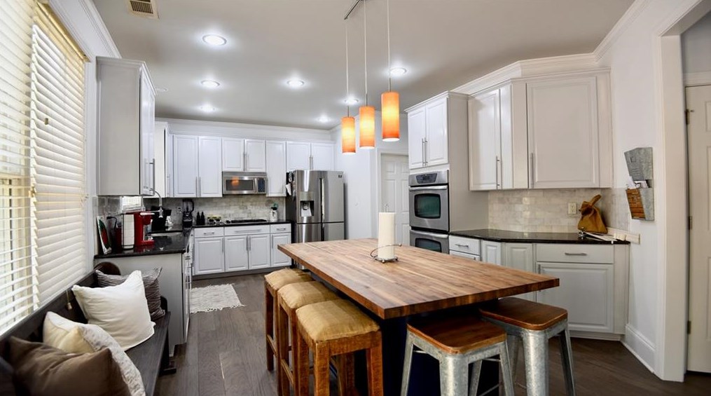 2161 Oakdale Estates Ct, Smyrna GA  30080-7150 exterior