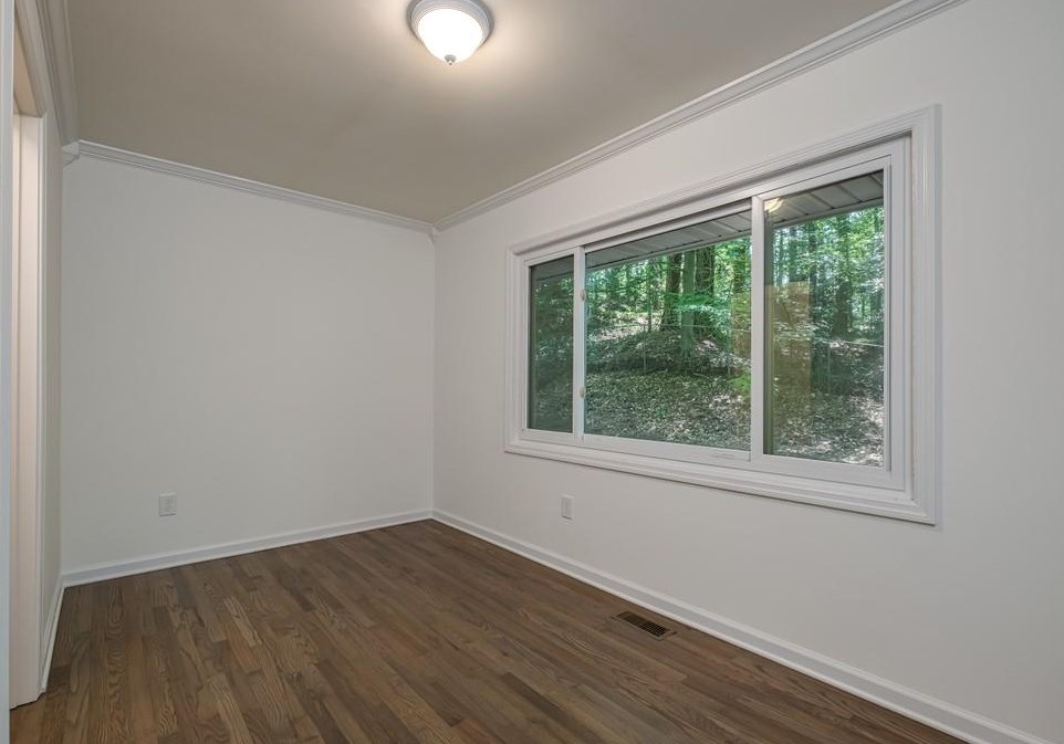 1035 Latham Rd, Decatur GA  30033-4212 exterior