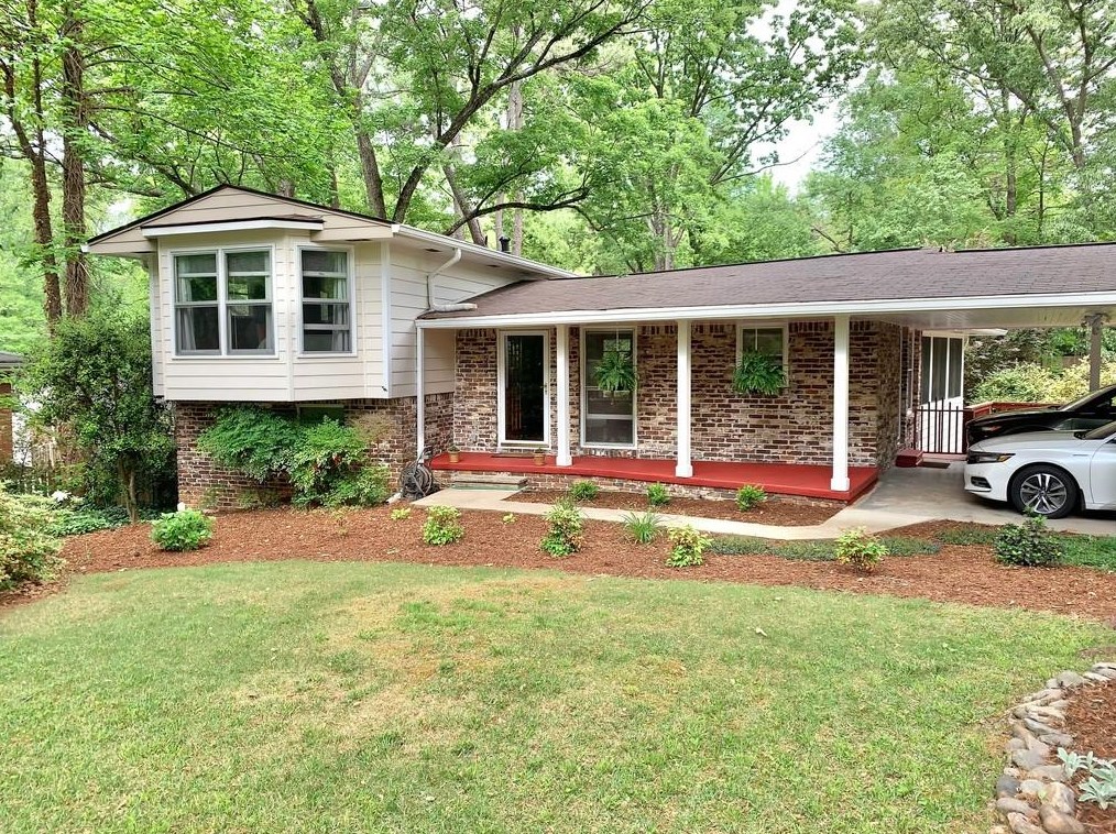2529 Warwick Cir, Atlanta GA  30345-1631 exterior