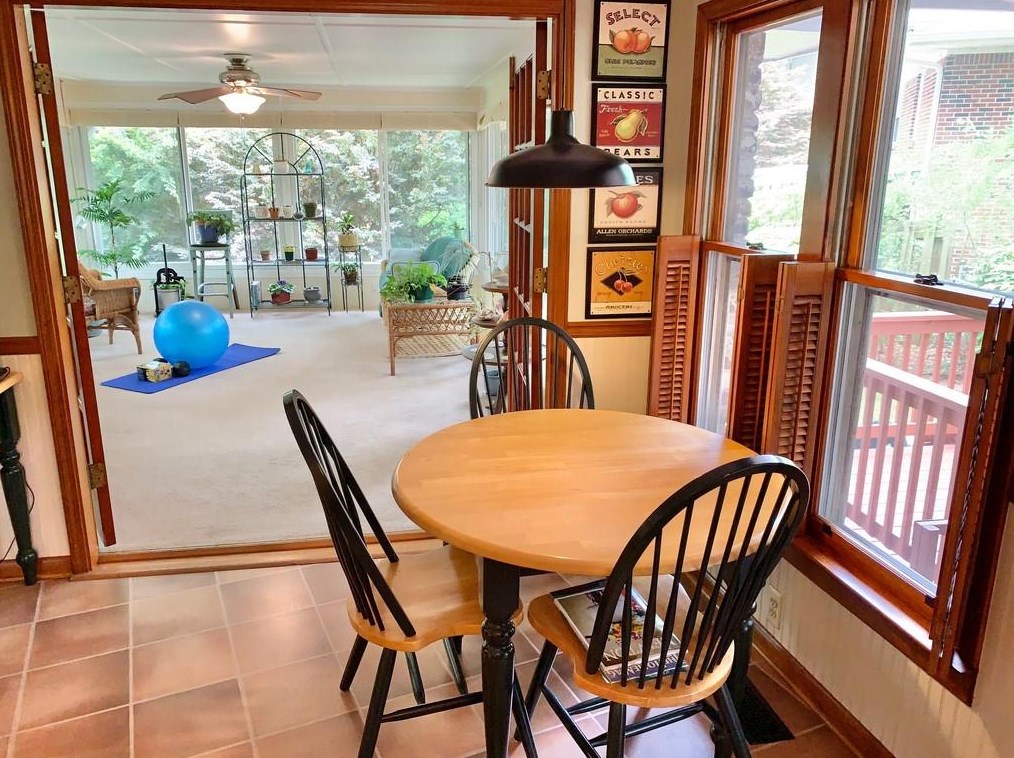 2529 Warwick Cir, Atlanta GA  30345-1631 exterior