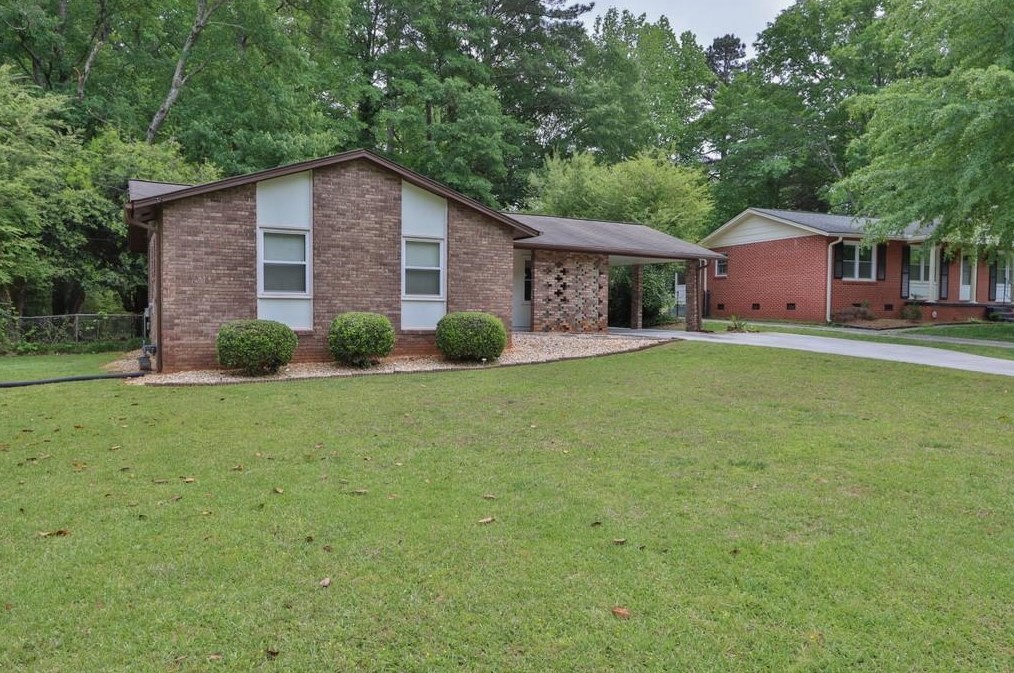 3469 Navaho Trl, Smyrna GA  30080-4507 exterior