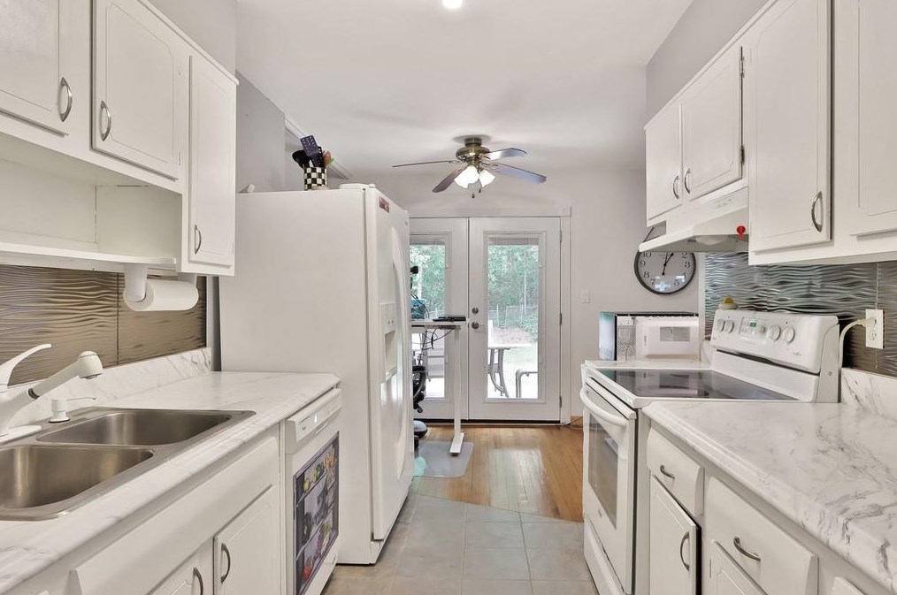 3469 Navaho Trl, Smyrna GA  30080-4507 exterior