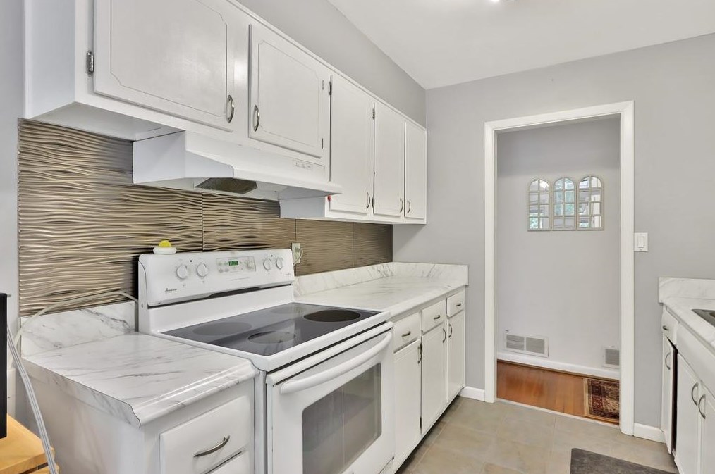 3469 Navaho Trl, Smyrna GA  30080-4507 exterior