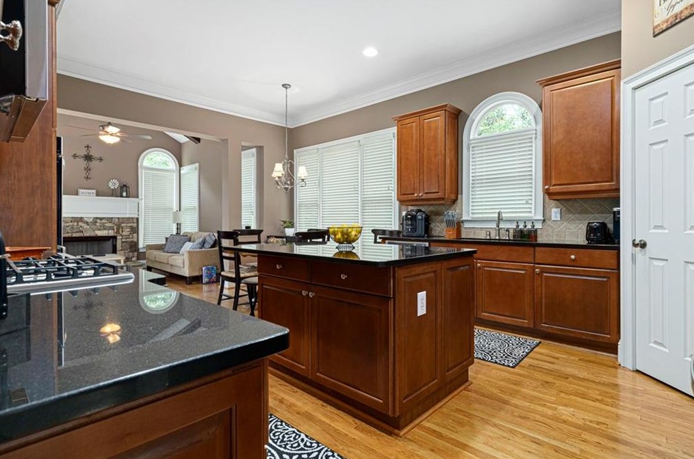 4100 Barnes Meadow Rd, Smyrna GA  30082-3537 exterior