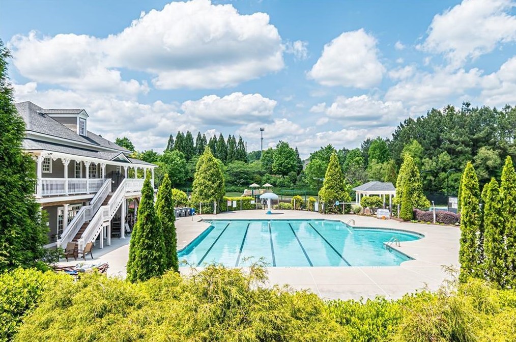 4100 Barnes Meadow Rd, Smyrna GA  30082-3537 exterior