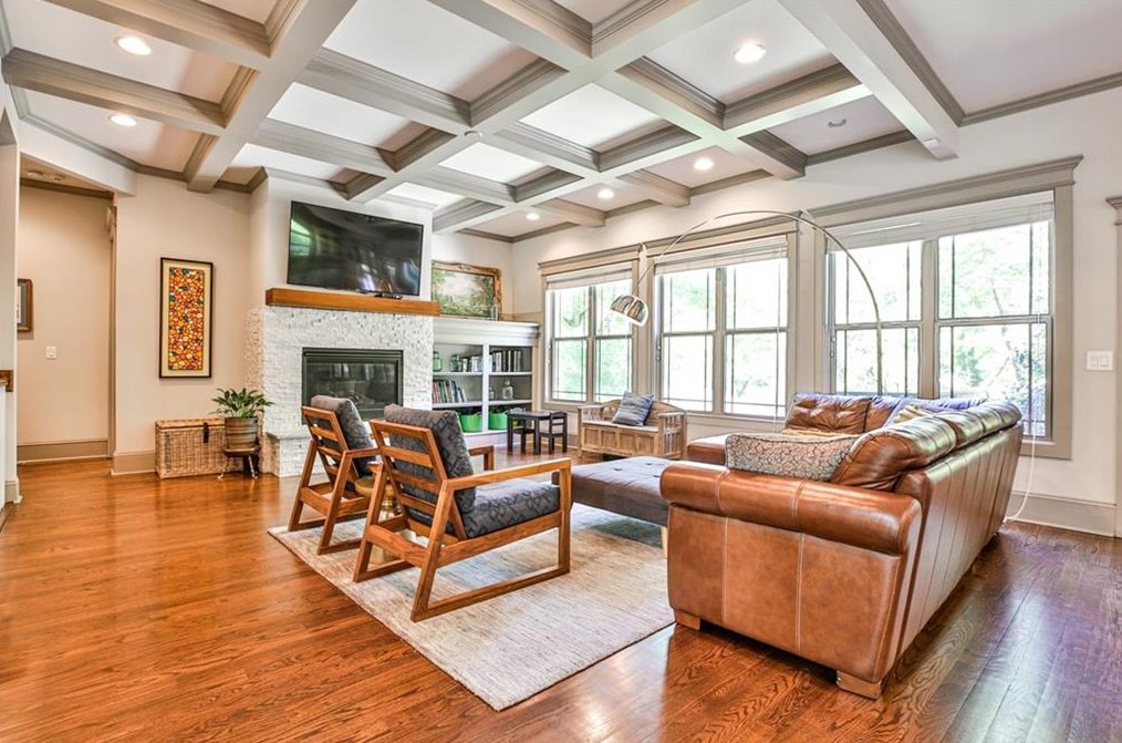 801 Candler St, Decatur GA  30030-4403 exterior