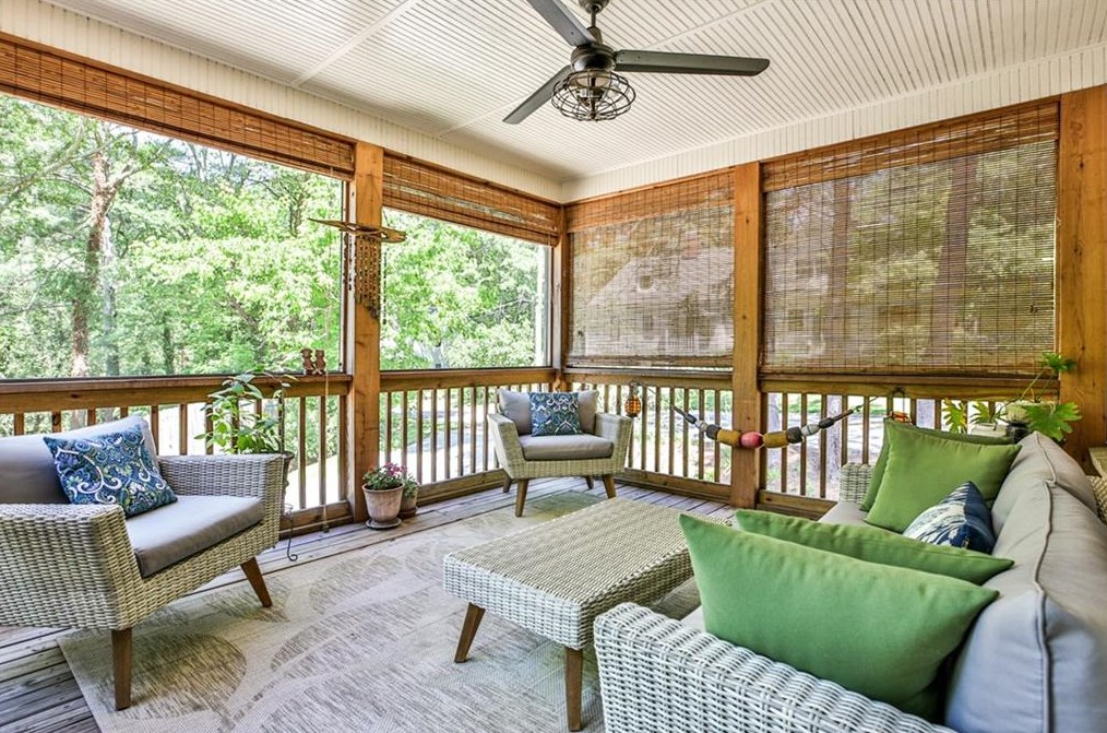 801 Candler St, Decatur GA  30030-4403 exterior