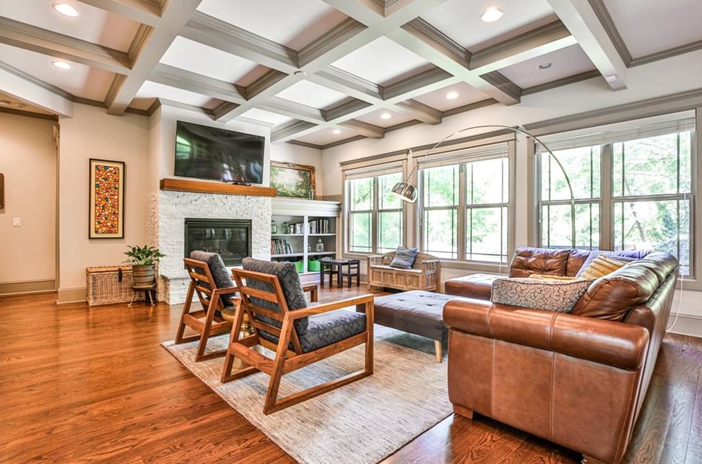 801 Candler St, Decatur GA  30030-4403 exterior