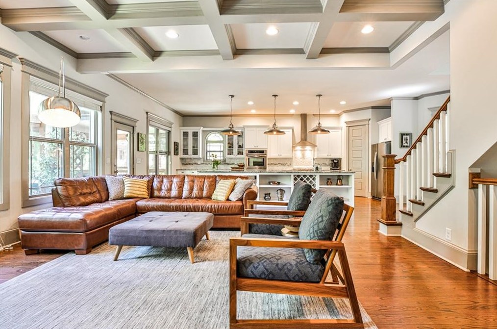 801 Candler St, Decatur GA  30030-4403 exterior