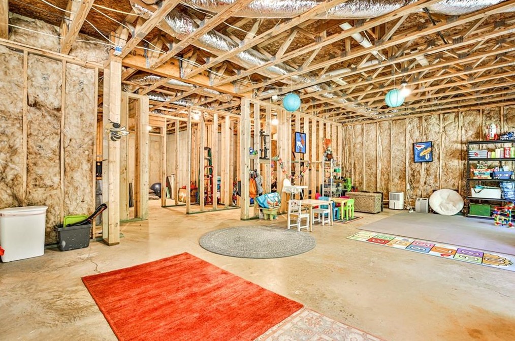 801 Candler St, Decatur GA  30030-4403 exterior