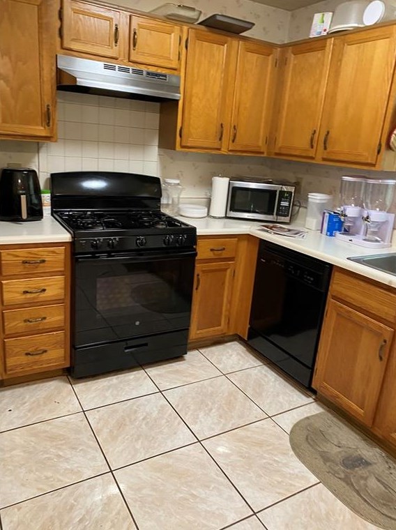 4396 Princeton Ter, Decatur GA  30035-4255 exterior