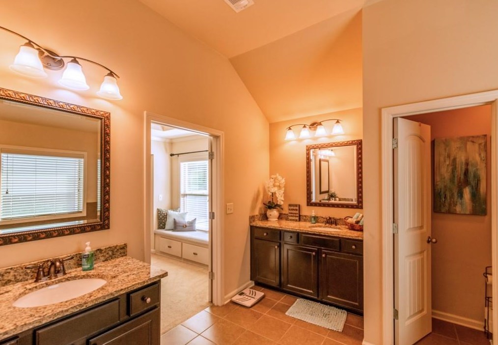 2219 Caledonia Dr, Lawrenceville GA 30045-3597 exterior