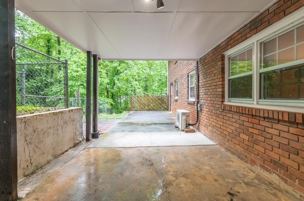 4391 King Valley Dr, Smyrna GA  30082-4226 exterior