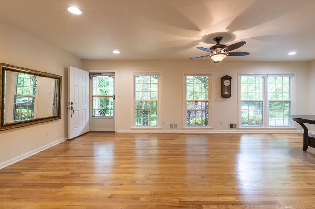 4391 King Valley Dr, Smyrna GA  30082-4226 exterior