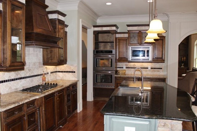 822 Jamont Cir, Alpharetta GA  30022-7681 exterior