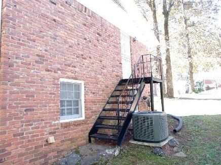 4384 York Rd, Atlanta GA  30337-4838 exterior
