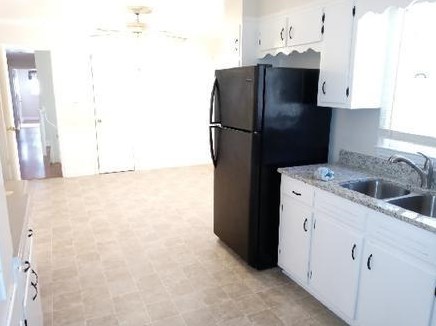 4384 York Rd, Atlanta GA  30337-4838 exterior