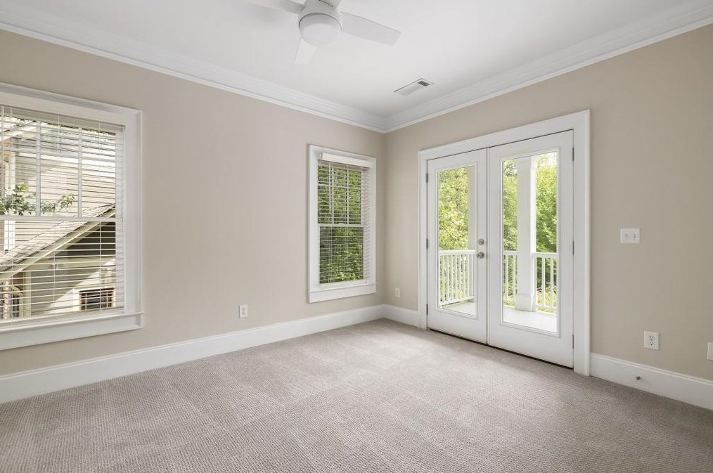 103 Candler Pointe Way, Decatur GA  30030-4400 exterior