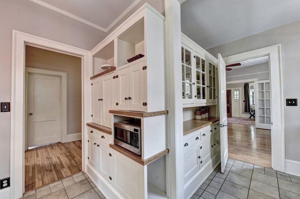 202 Feld Ave, Decatur GA  30030-3510 exterior