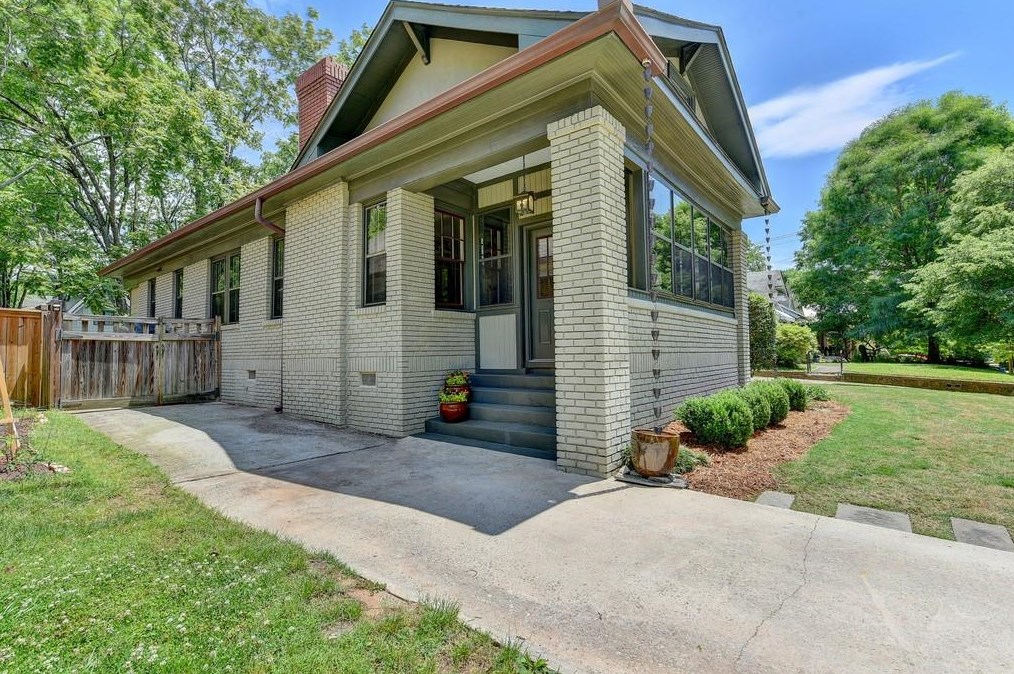 202 Feld Ave, Decatur GA  30030-3510 exterior