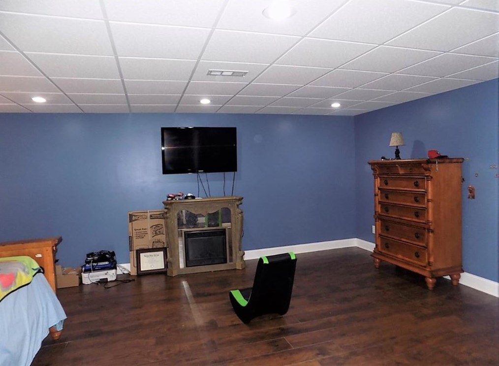 105 Woodberry Dr, Calhoun GA  30701-4096 exterior