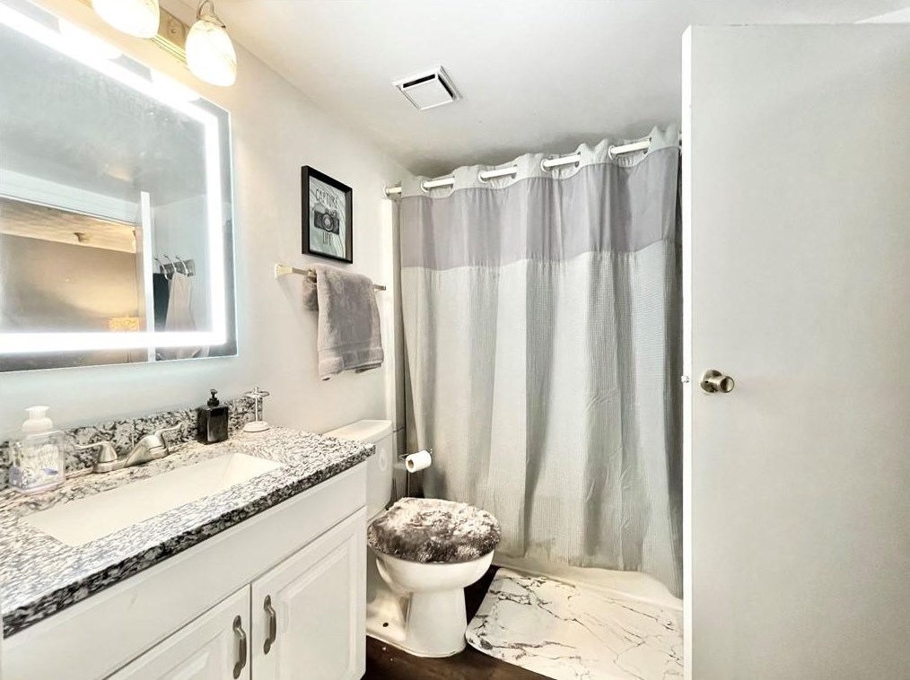 862 Regal Path Ln, Decatur GA  30030-4180 exterior