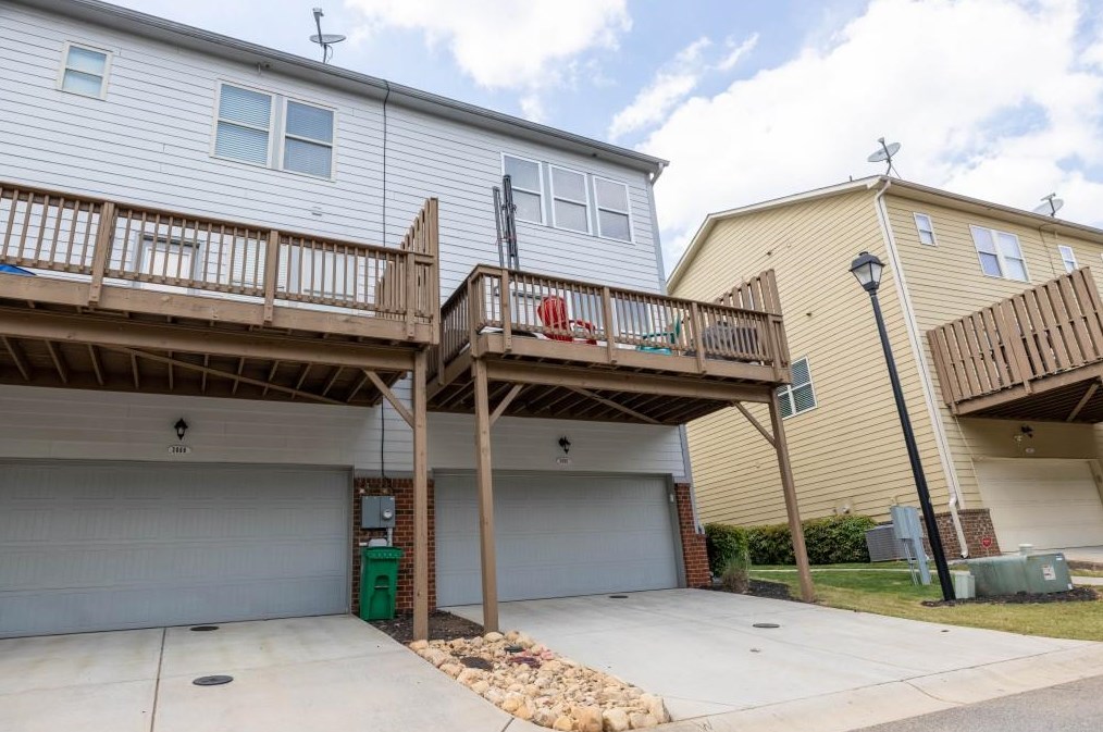 3068 Turman Cir, Decatur GA  30033-3249 exterior