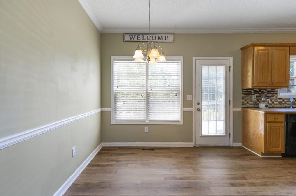 138 King Edward Ct, Calhoun GA  30701-7987 exterior