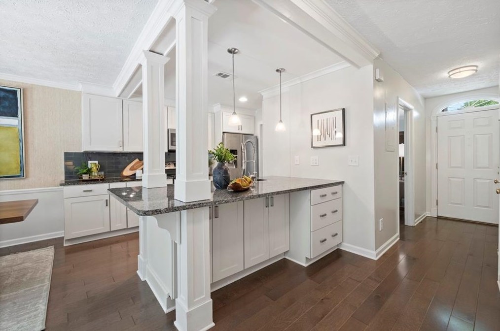 819 Heritage Sq, Decatur GA  30033-4178 exterior