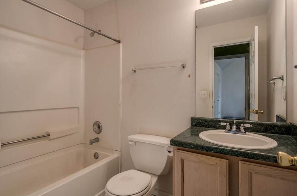 2238 Waters Run, Decatur GA  30035-2535 exterior