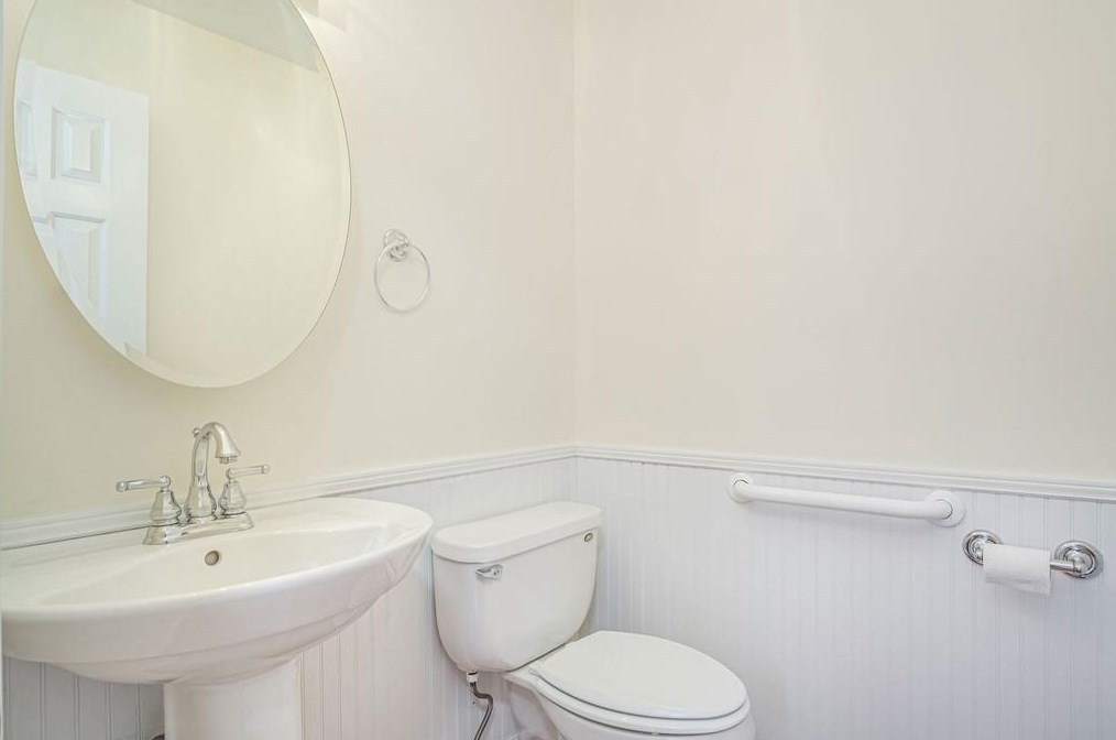 1110 Moorestown Cir, Decatur GA  30033-2733 exterior