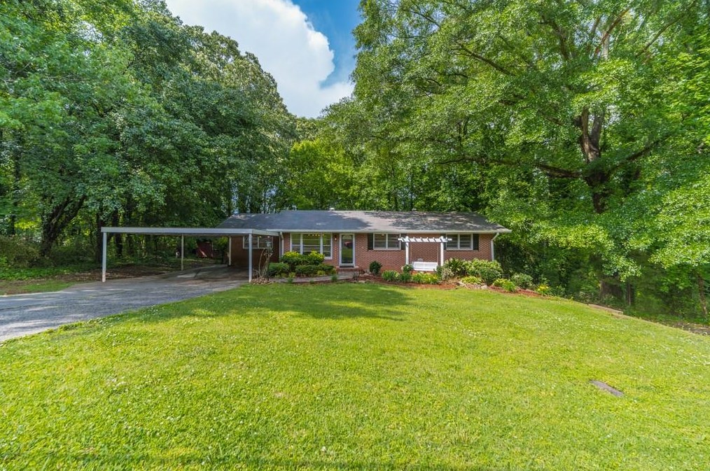 203 Pineland Dr, Smyrna GA  30082-2736 exterior