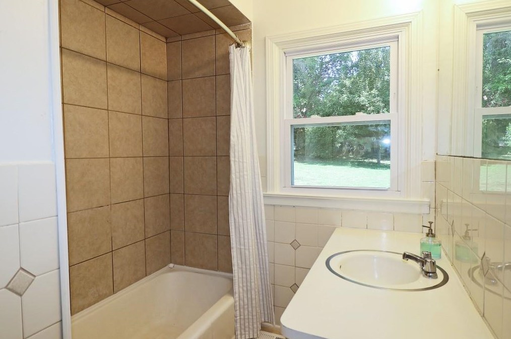 3430 Elgin Dr, Decatur GA  30032-4707 exterior