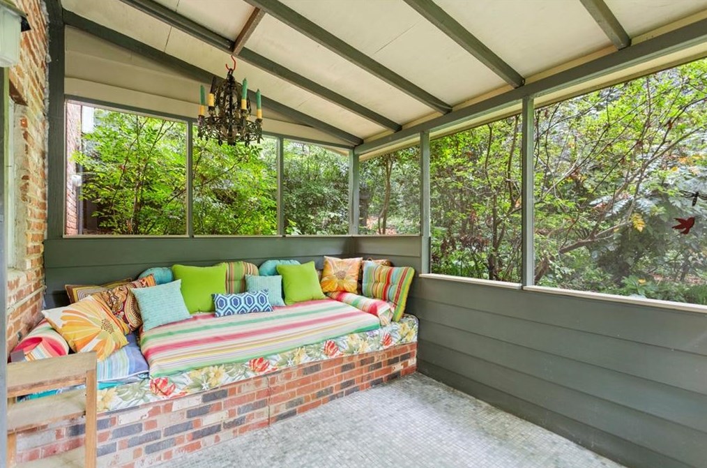 1175 Mclendon Dr, Decatur GA  30033-3918 exterior