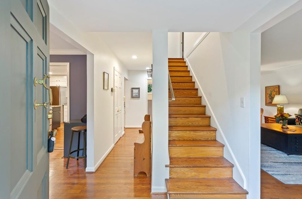 1175 Mclendon Dr, Decatur GA  30033-3918 exterior