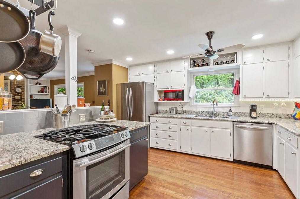 1175 Mclendon Dr, Decatur GA  30033-3918 exterior