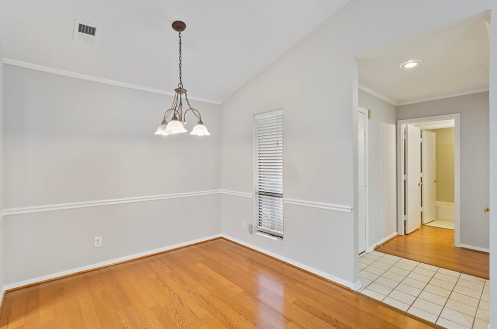 1523 Tuxworth Cir, Decatur GA  30033-5630 exterior