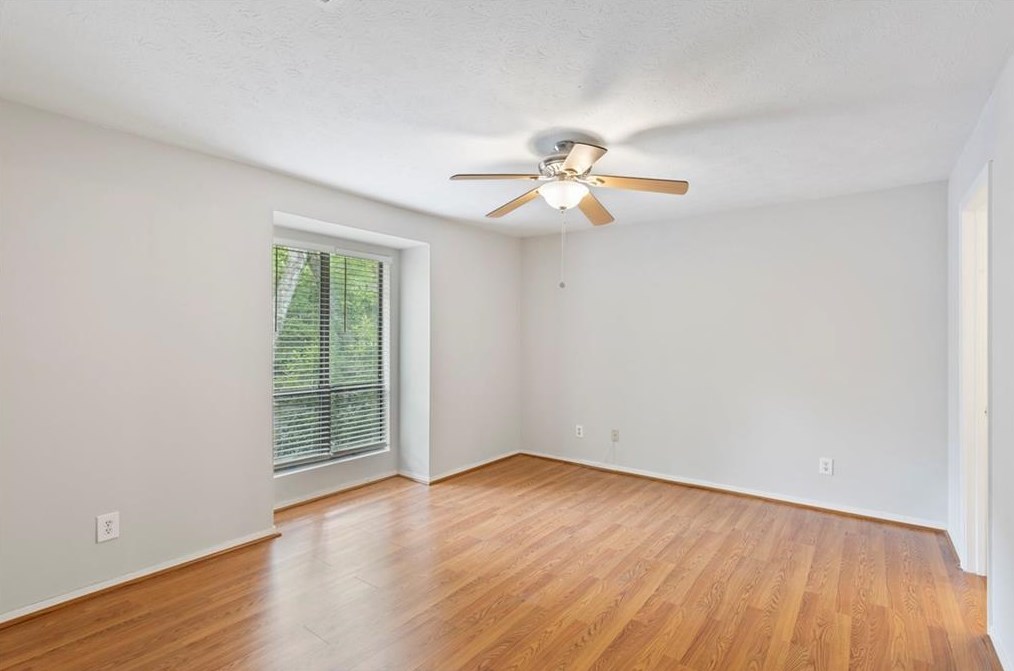 1523 Tuxworth Cir, Decatur GA  30033-5630 exterior