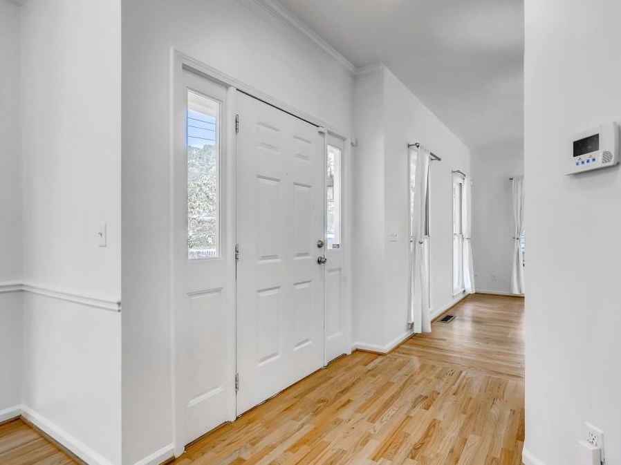 550 Candler St, Decatur GA 30030-4457 exterior