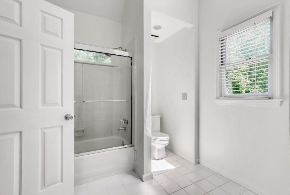 550 Candler St, Decatur GA 30030-4457 exterior