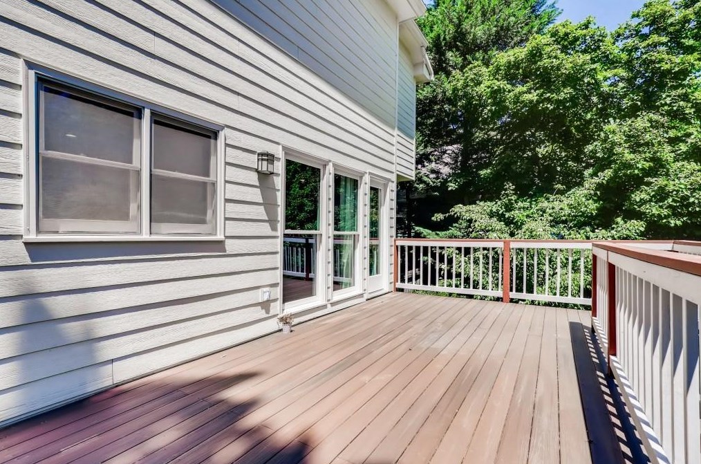 550 Candler St, Decatur GA 30030-4457 exterior