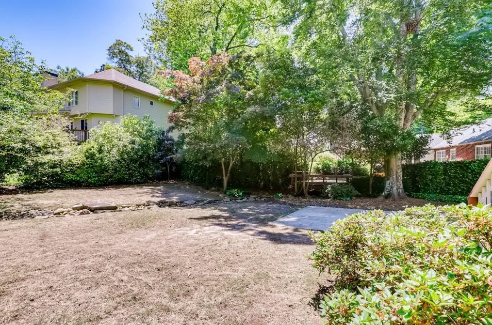 550 Candler St, Decatur GA 30030-4457 exterior