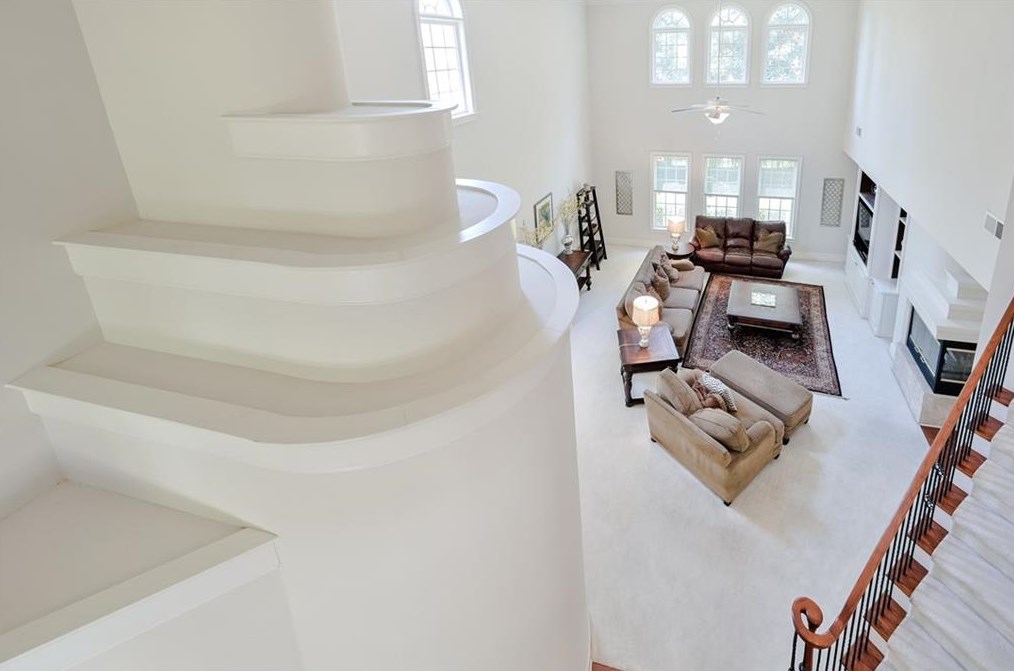 385 Wembley Cir, Atlanta GA  30328-6756 exterior