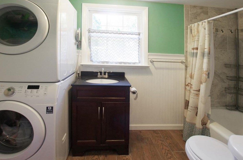 3006 Delcourt Dr, Decatur GA  30033-2407 exterior