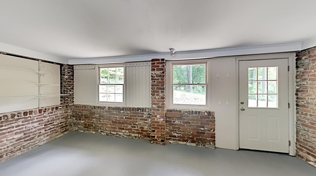 2921 Blackwood Rd, Decatur GA  30033-1011 exterior