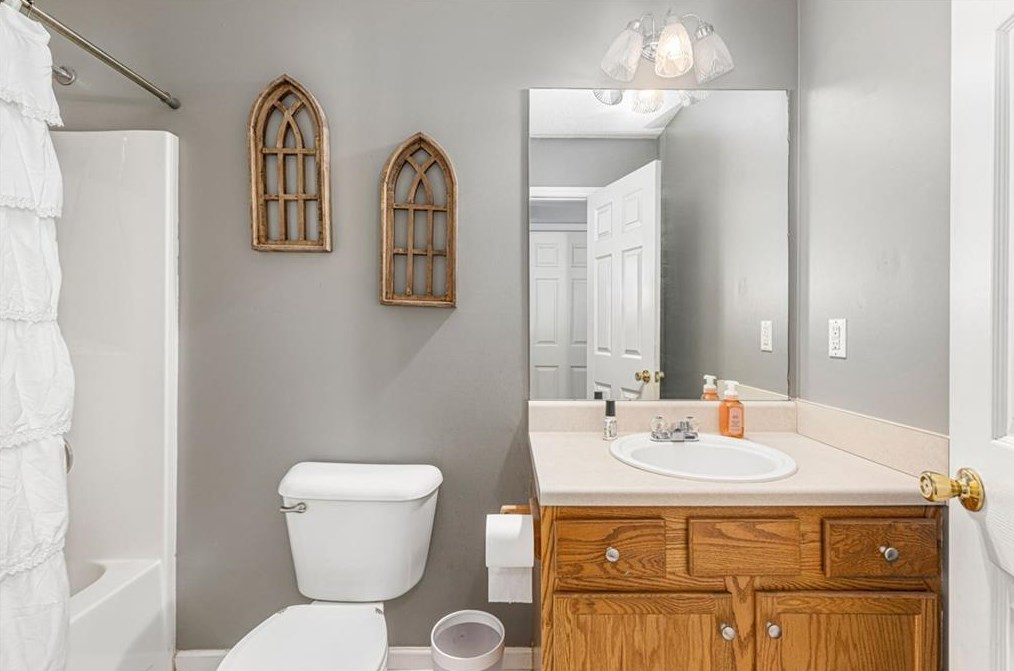 214 Roman Dr, Dallas GA  30157-8966 exterior